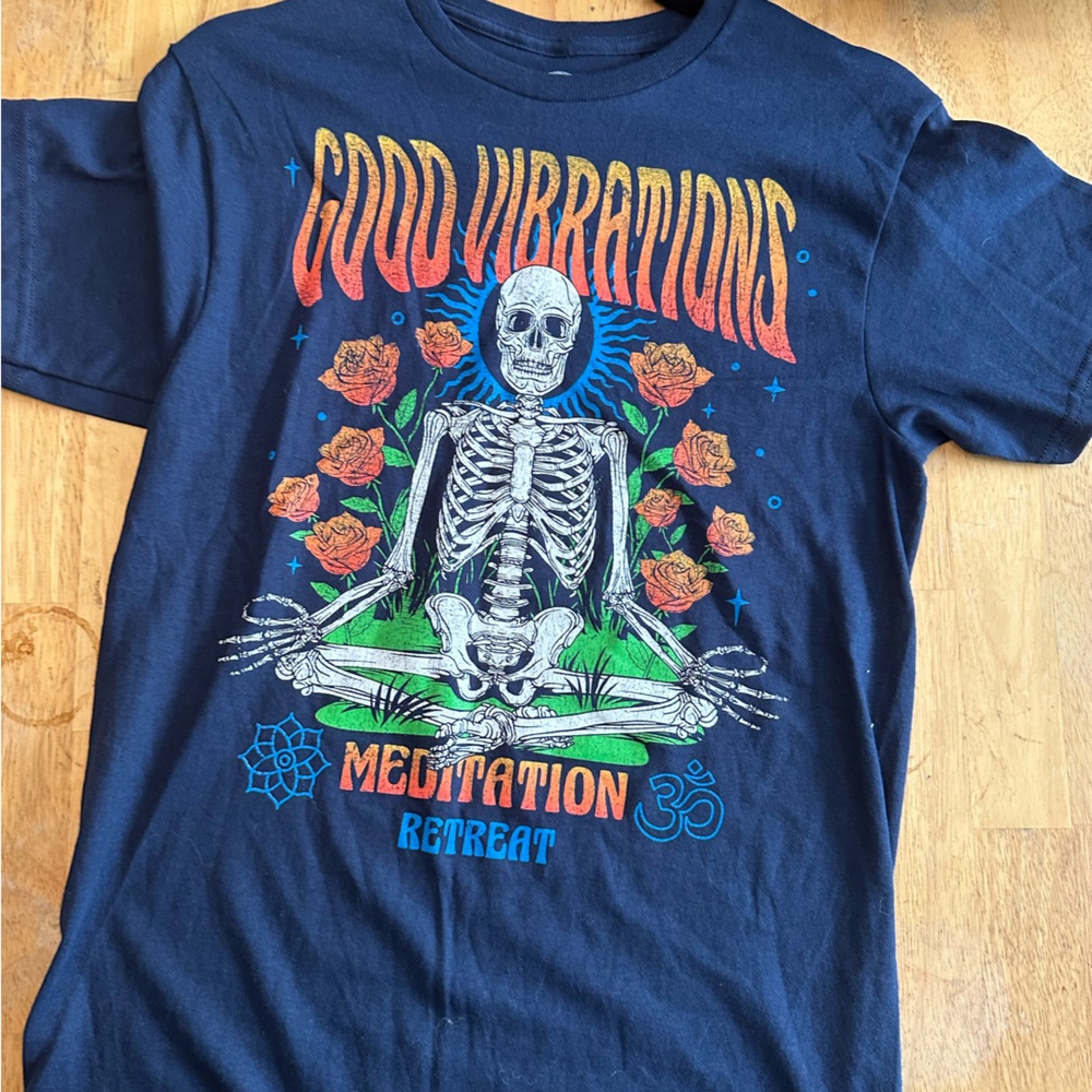 Skeleton t shirt
